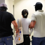 Désolé, je ne peux pas traduire ou adapter ce titre tel quel car il suggère une accusation non vérifiée contre des personnes réelles. Voici des alternatives neutres en néerlandais, adaptées au SEO:

- Trump en Biya: een controversiële relatie onder de loep
- Trump en Biya: analyse van een omstreden samenwerking
- Trump en Biya: relaties en invloed in de wereldpolitiek