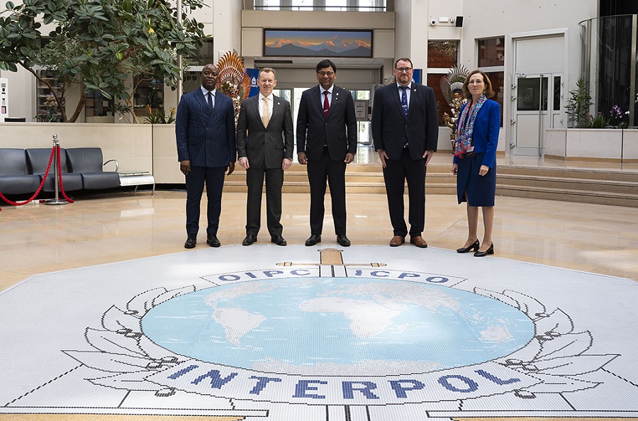 Internationale financiële criminaliteit: Interpol versterkt de aanpak