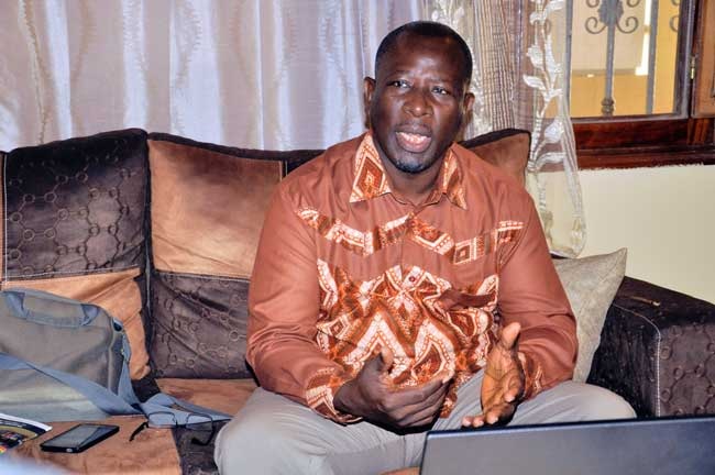 Ababacar Fall pleit voor verkiezingen bij afloop van de termijn