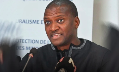 Burgerforum waarschuwt voor spanningen in sleutelsectoren en de staatsschuld