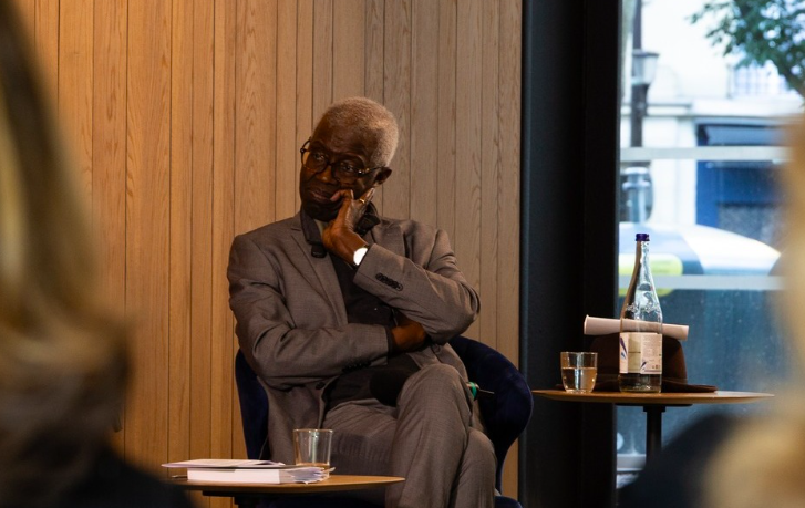 Alles teruggeven leidt tot identiteitspolitiek, waarschuwt Souleymane Bachir Diagne over Afrikaanse cultuurobjecten