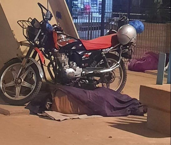 Dakar start offensief tegen illegale installaties onder openbare werken