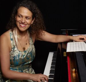 Leïla Olivesi: terug naar haar muzikale roots