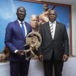 Het Monument voor de Afrikaanse Renaissance verwelkomt Gabonese culturele kunstwerken