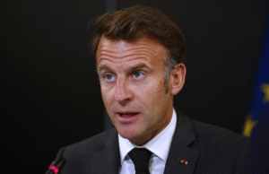 Macron zet Frankrijk in het mondiale debat over herstelbetalingen