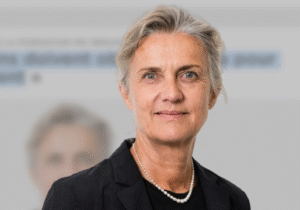 Driekwart van de Afrikanen moet een visum aanvragen om binnen Afrika te reizen, volgens Nathalie Delapalme.