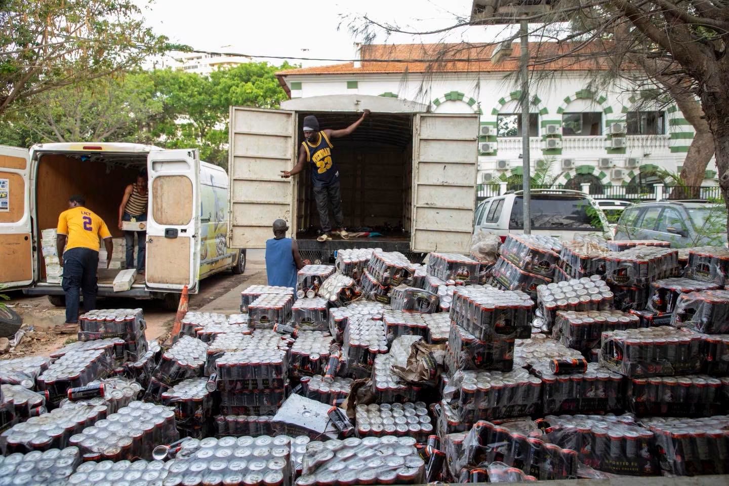BX-drank: ruim 30.000 blikjes in beslag genomen in Colobane