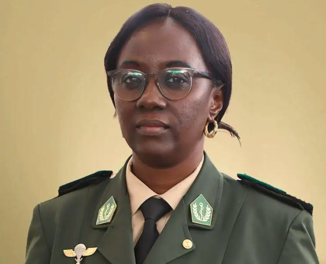 Halimatou Diop Ndiaye van UCAD ontvangt onderscheiding van de Amerikaanse CDC