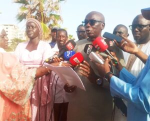 Na Roemenië eert Servië de dichter Cheikh Tidiane Gaye
