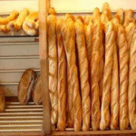 Bakkers eisen baguetteprijs van 210 FCFA en dreigen met een broodtekort