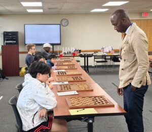 US Open: Mor Seck kampioen blitz, 2e in klassiek en indrukwekkend in de simultaan
