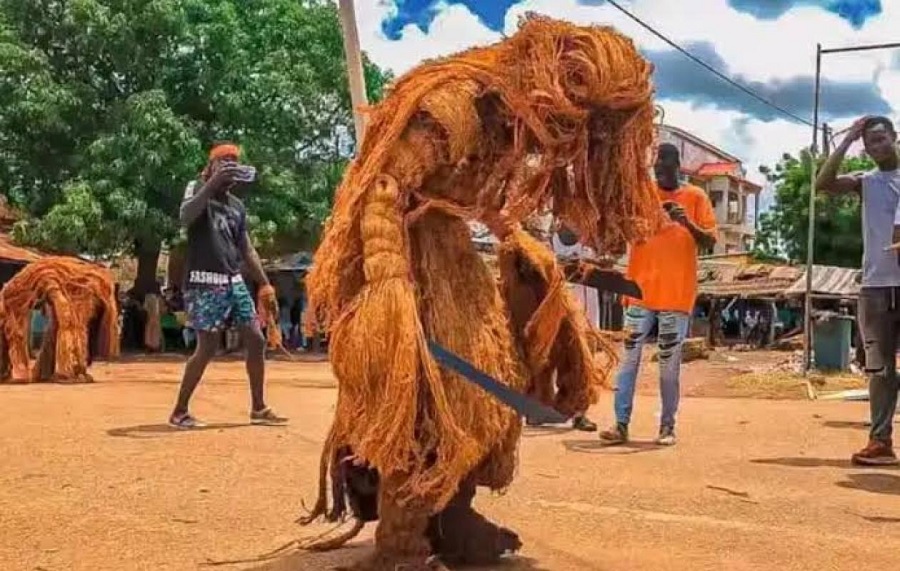 Wanneer de Kankourang het hart van de stad laat kloppen