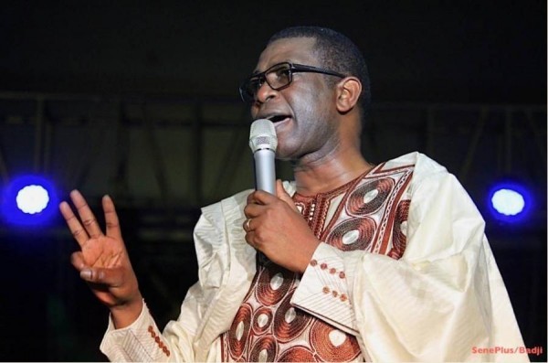 Achter de schermen bij de Parijse terugkeer van Youssou N'Dour