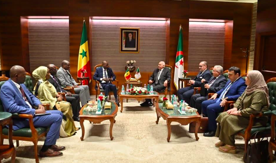 Senegal en Algerije ondertekenen vijftien overeenkomsten om samenwerking nieuw leven in te blazen